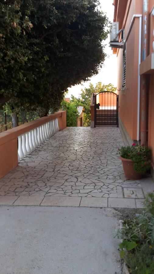 Apartman Jadranka Palit Bagian luar foto