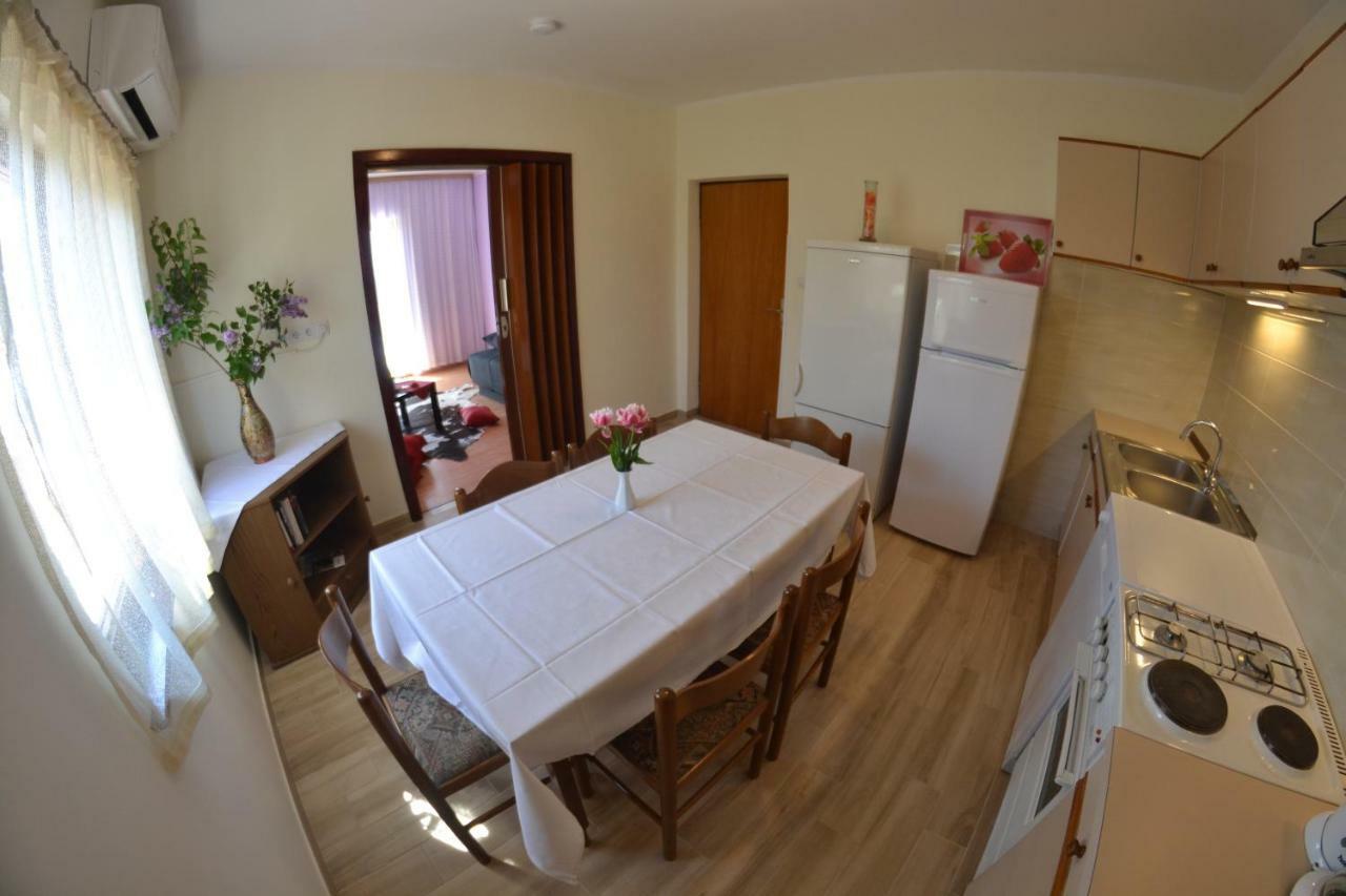 Apartman Jadranka Palit Bagian luar foto